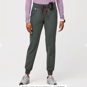 Figs technical collection Zamora joggers